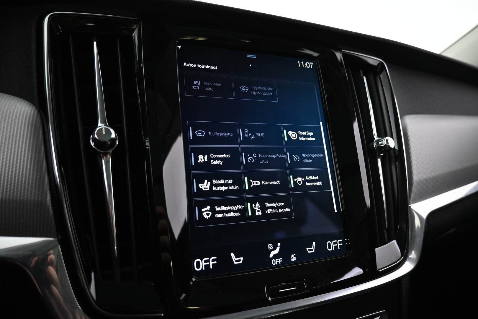VOLVO V90 Cross Country 2017