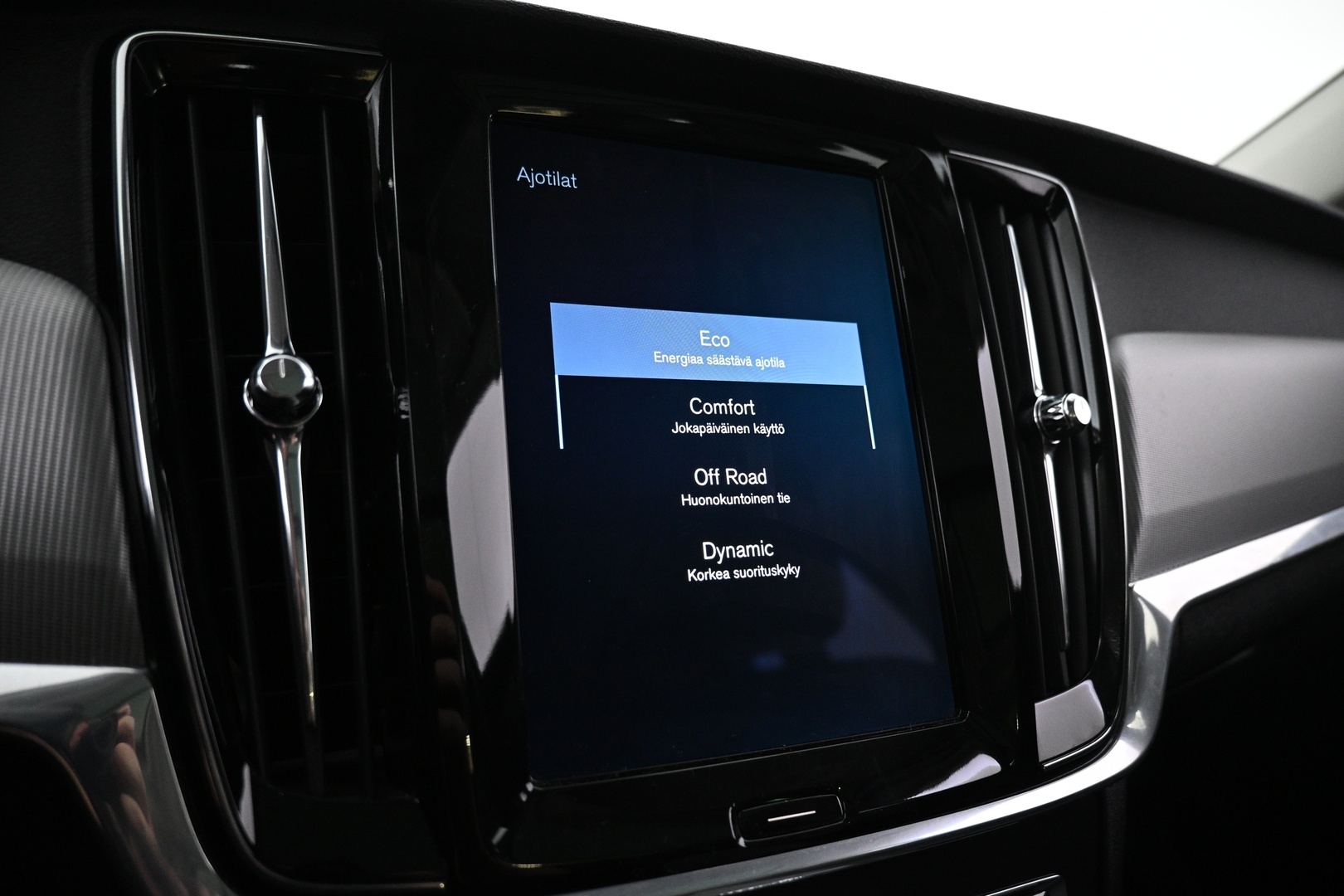 VOLVO V90 Cross Country 2017