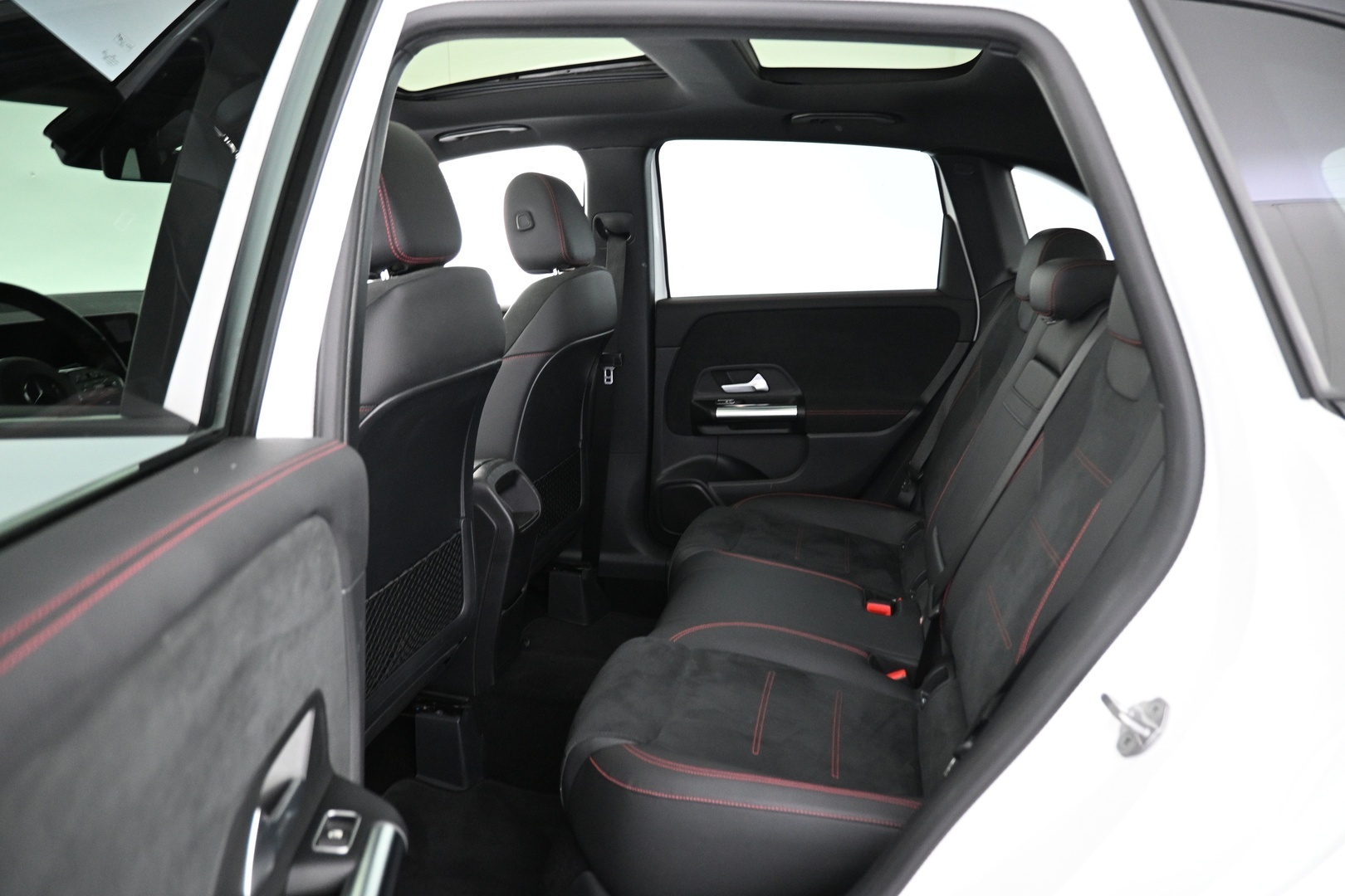MERCEDES-BENZ B 2019