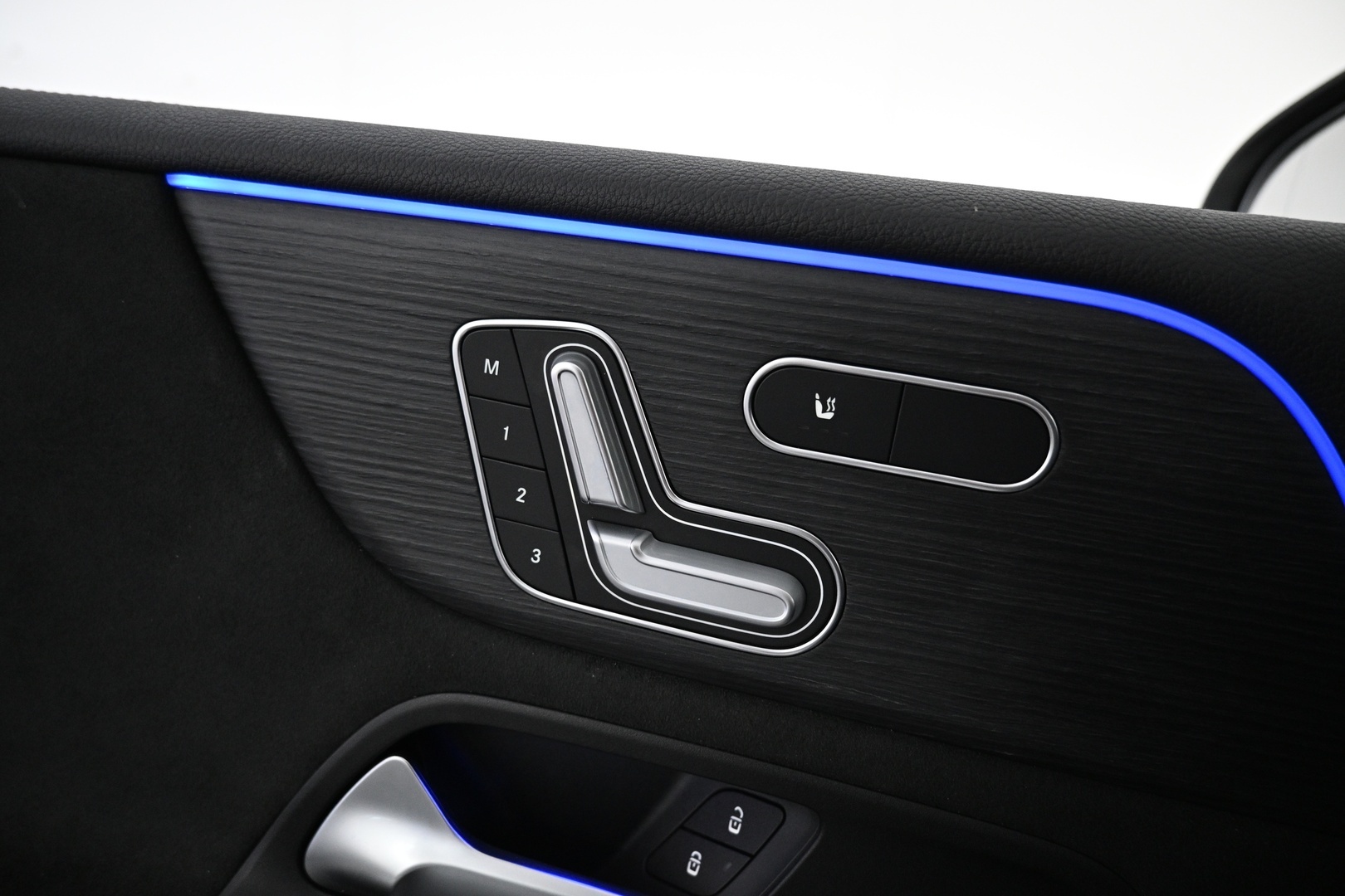MERCEDES-BENZ B 2019
