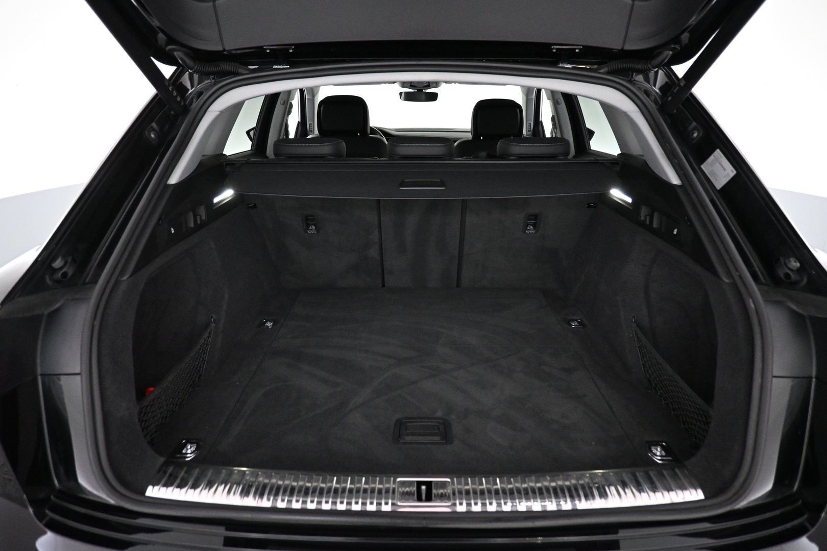 AUDI Q8 e-tron 2024
