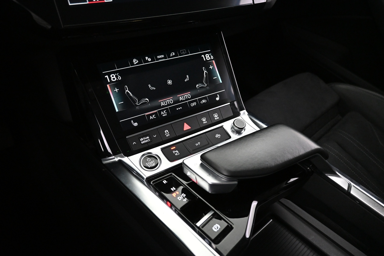 AUDI Q8 e-tron 2024