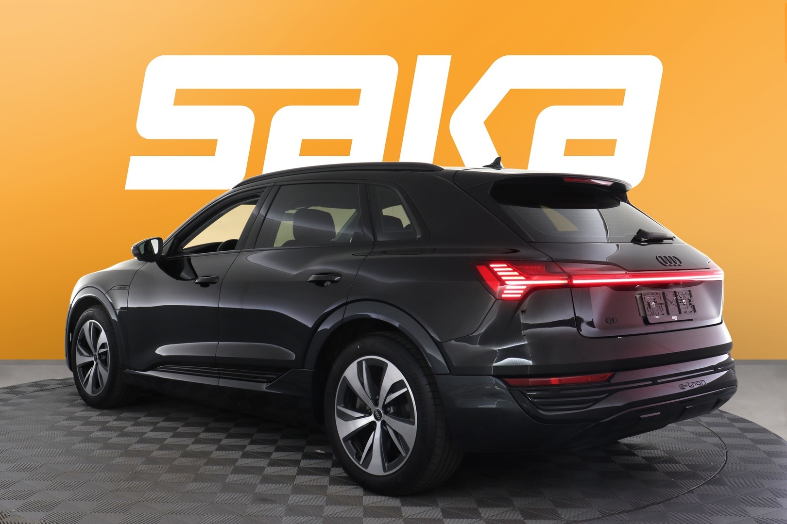 AUDI Q8 e-tron 2024