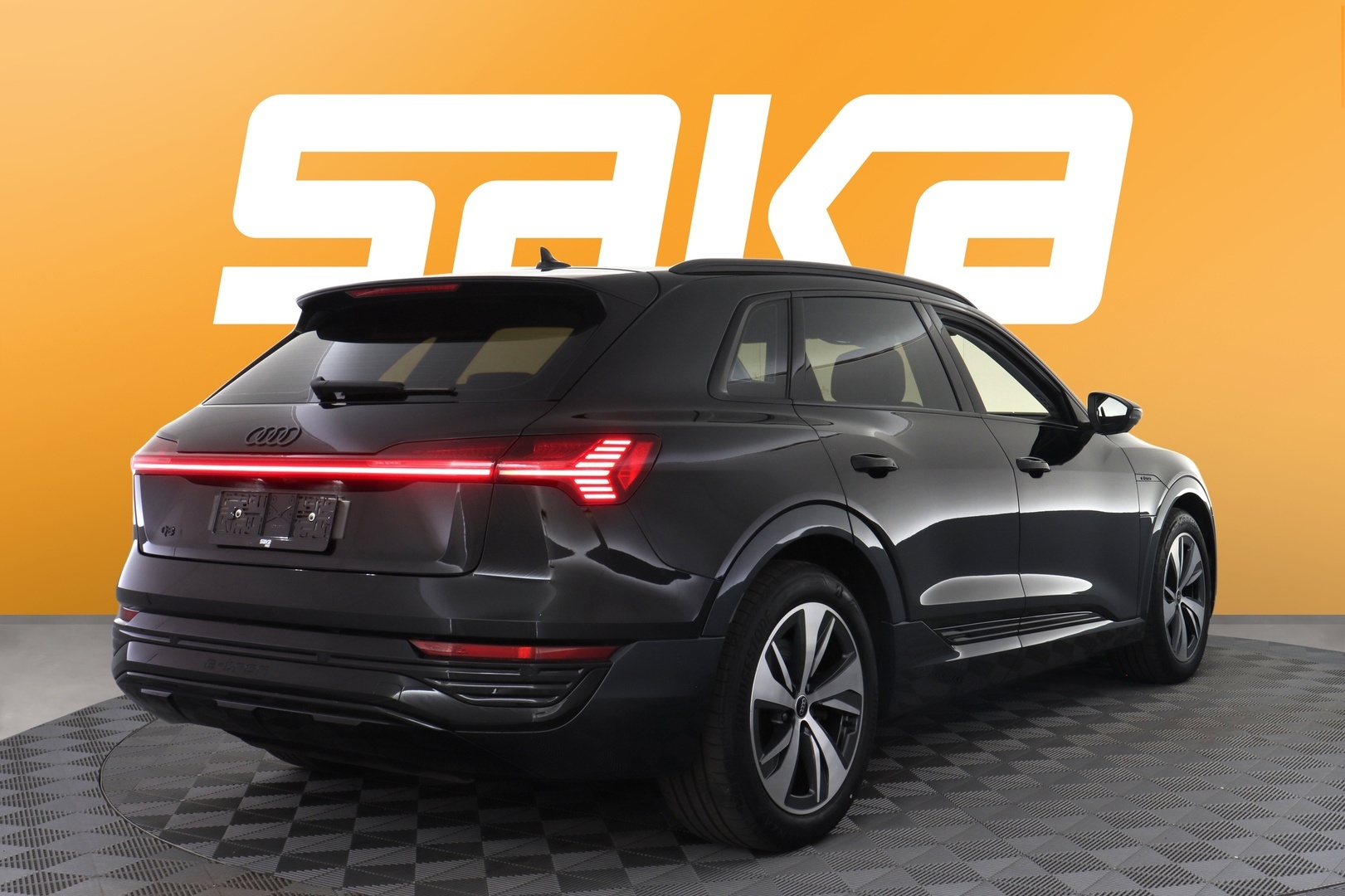 AUDI Q8 e-tron 2024