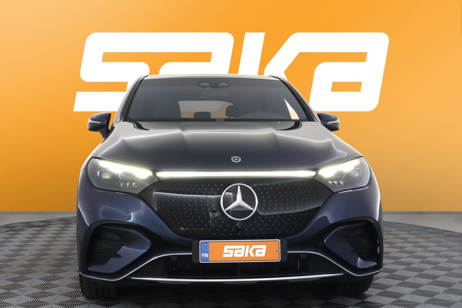 MERCEDES-BENZ EQE SUV 2023