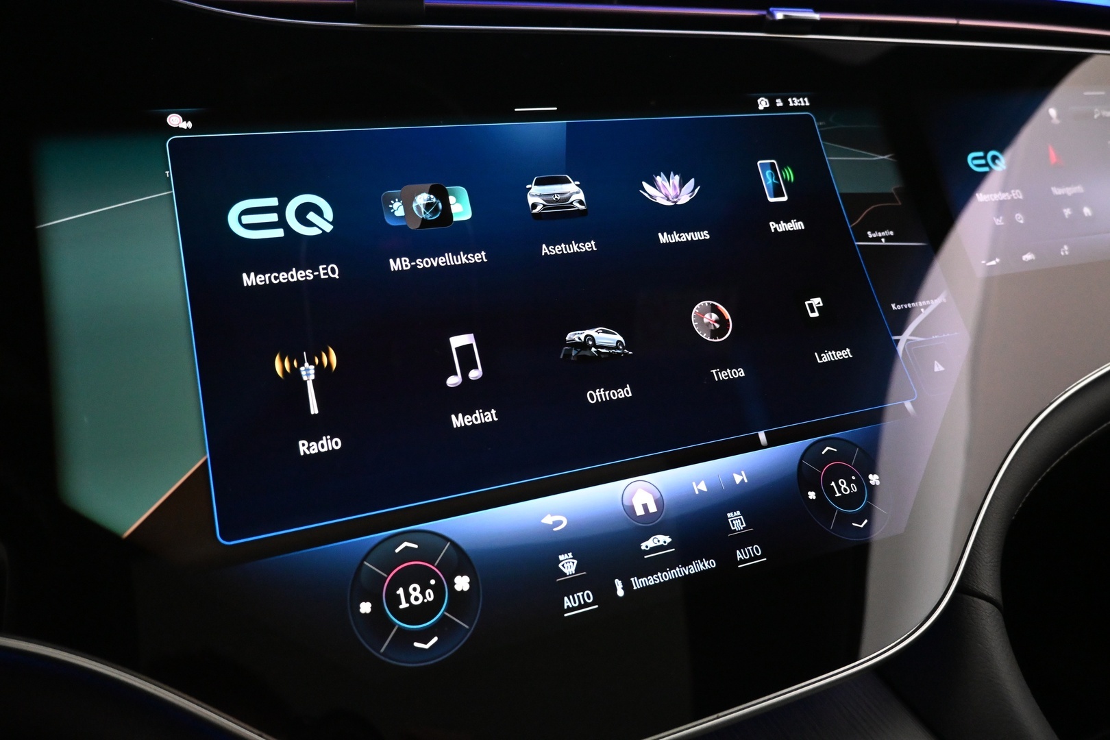 MERCEDES-BENZ EQE SUV 2023