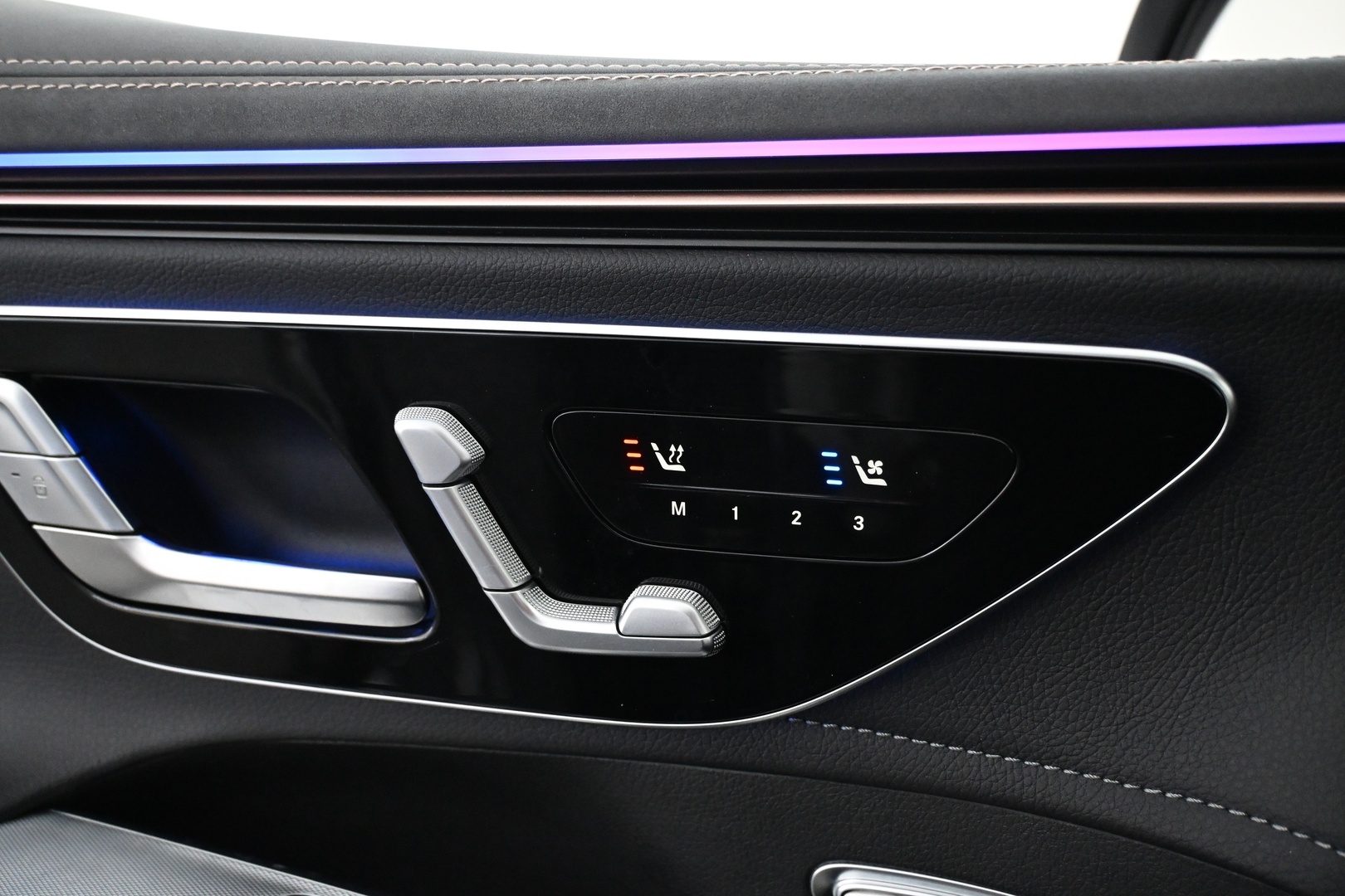 MERCEDES-BENZ EQE SUV 2023