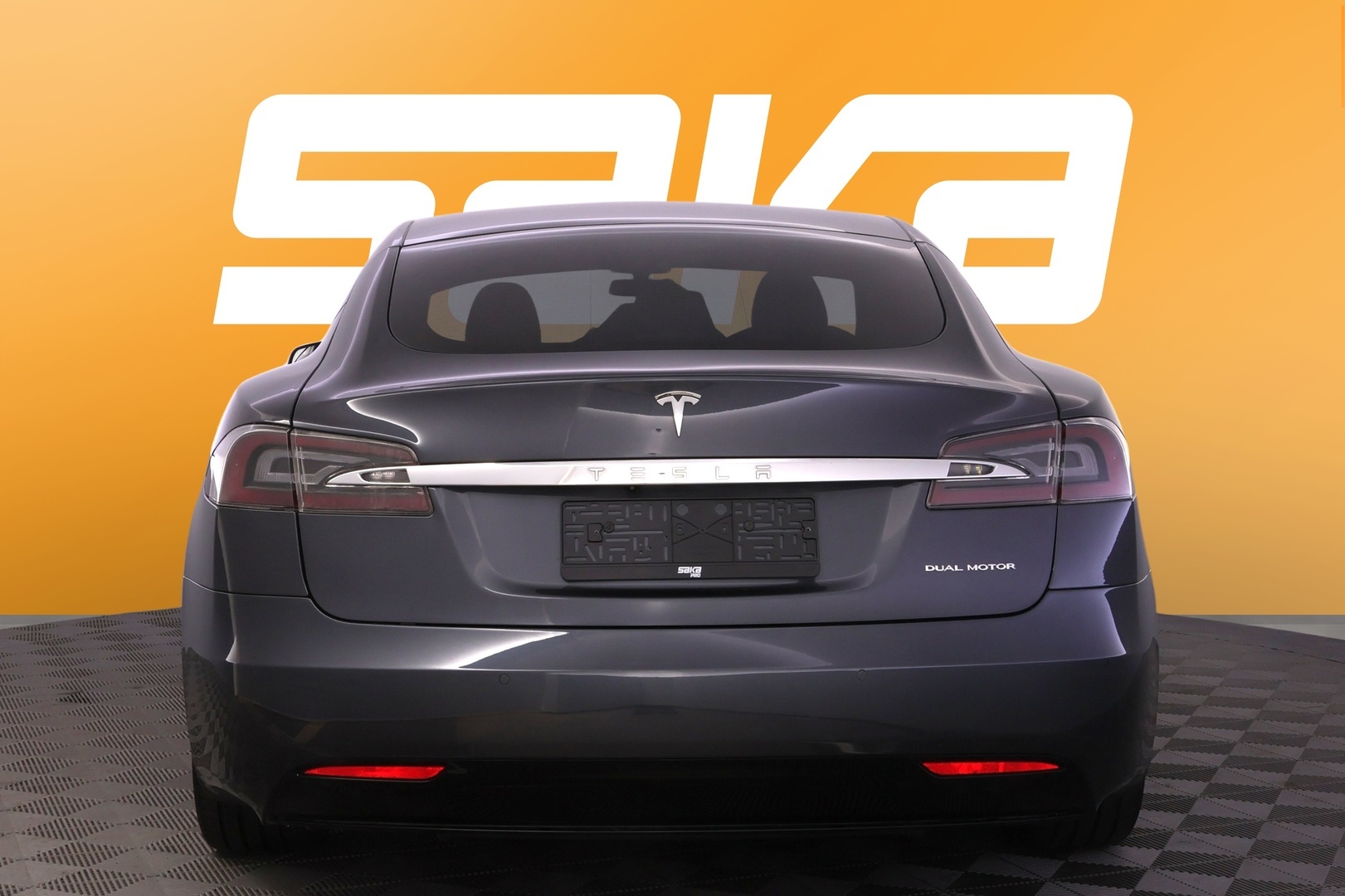 TESLA Model S 2020