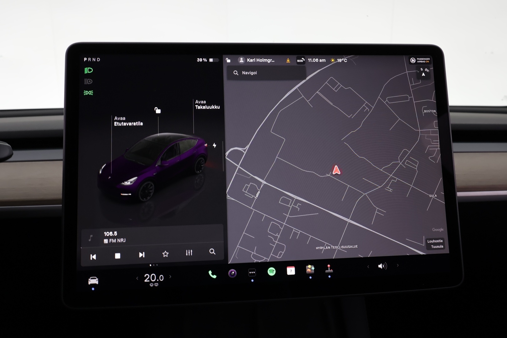 TESLA Model Y 2023