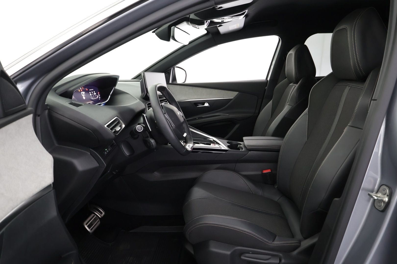 PEUGEOT 5008 2024