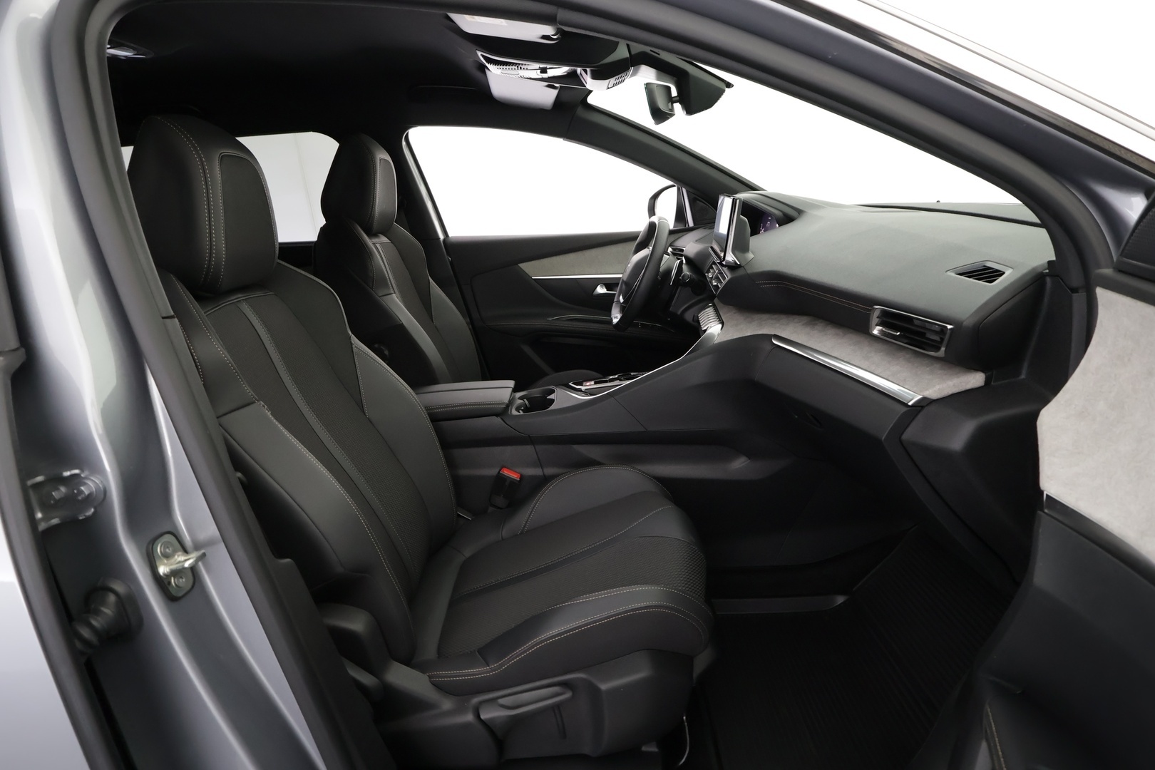 PEUGEOT 5008 2024
