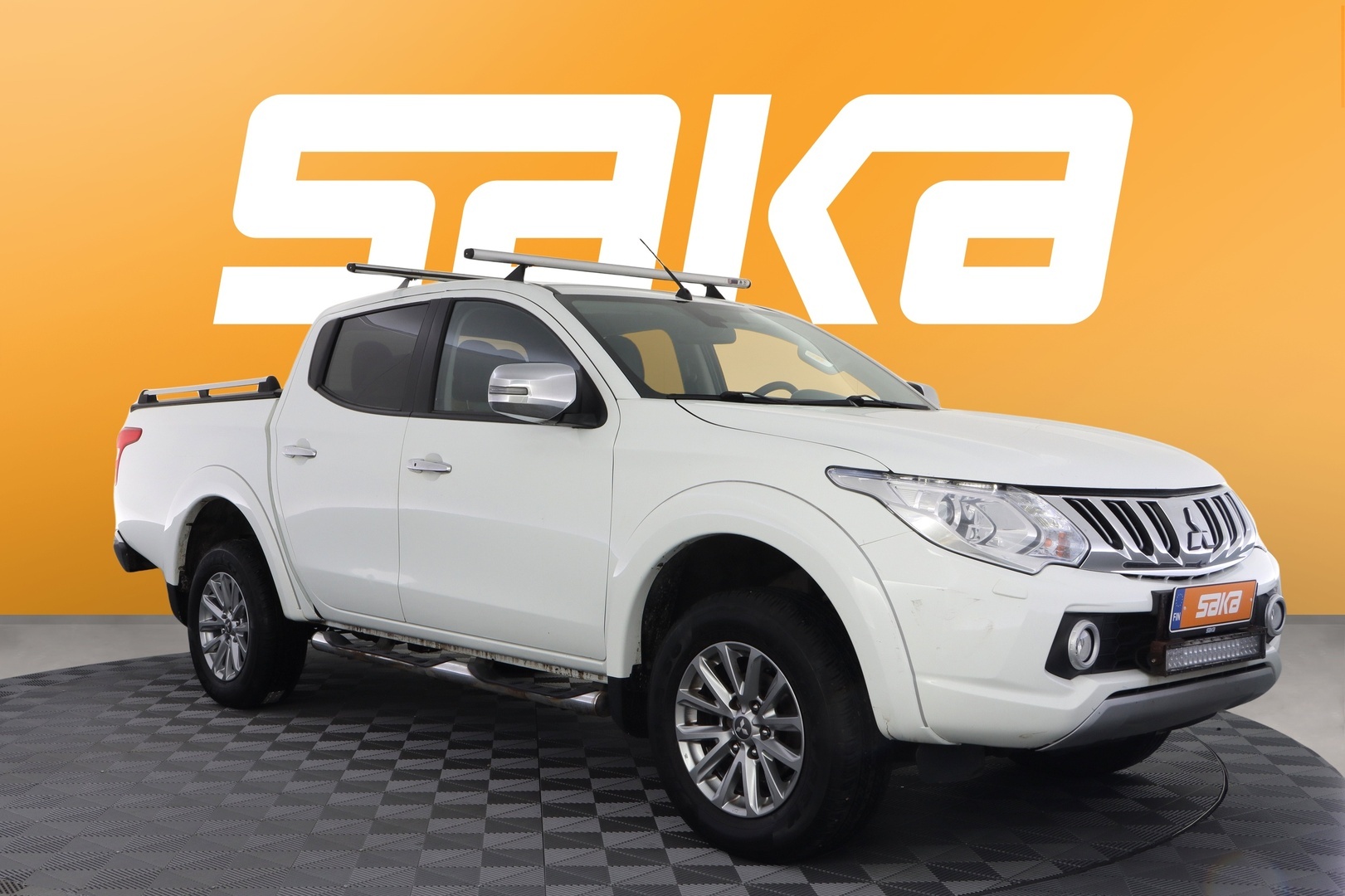 MITSUBISHI L200 2016