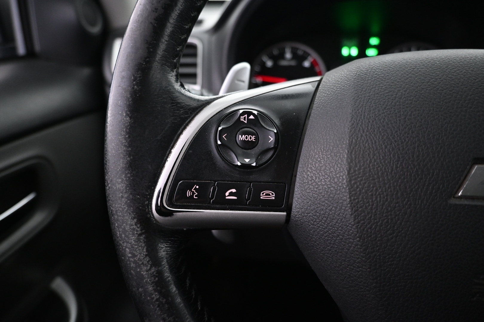 MITSUBISHI L200 2016