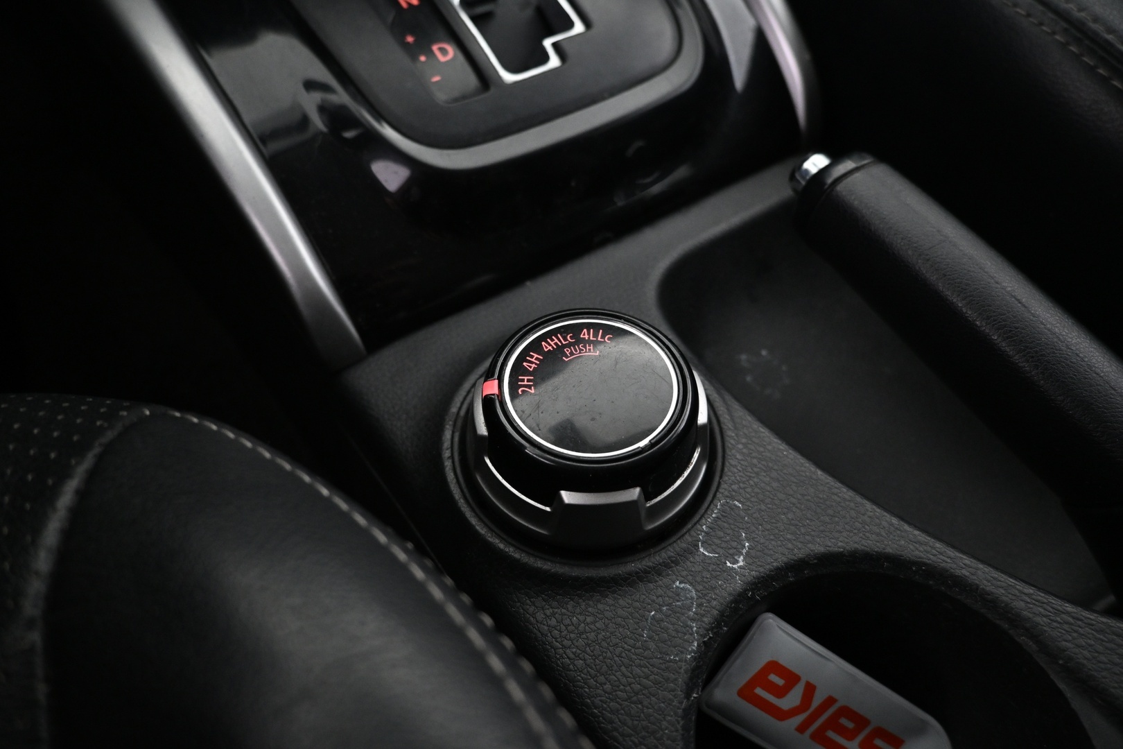 MITSUBISHI L200 2016