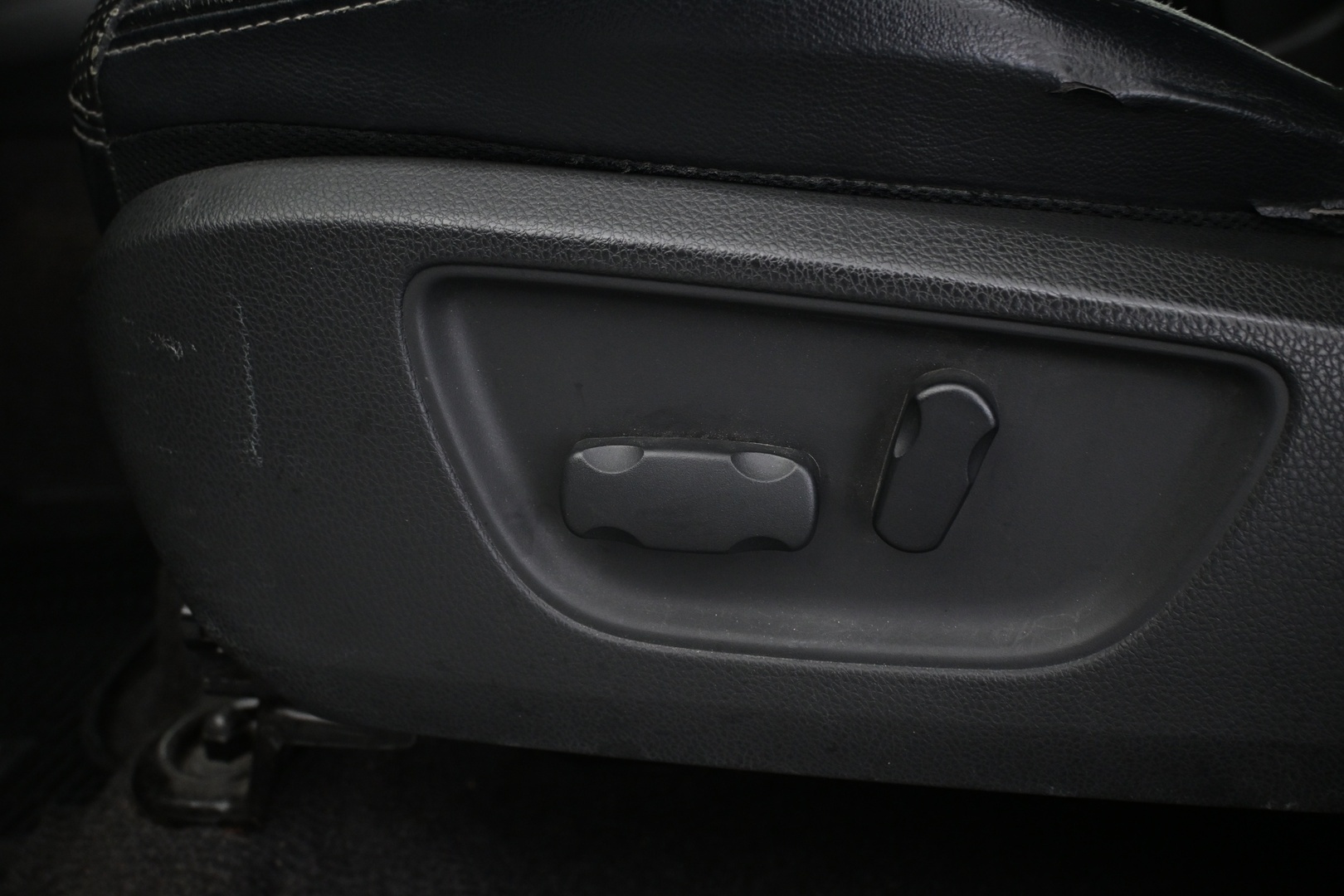 MITSUBISHI L200 2016