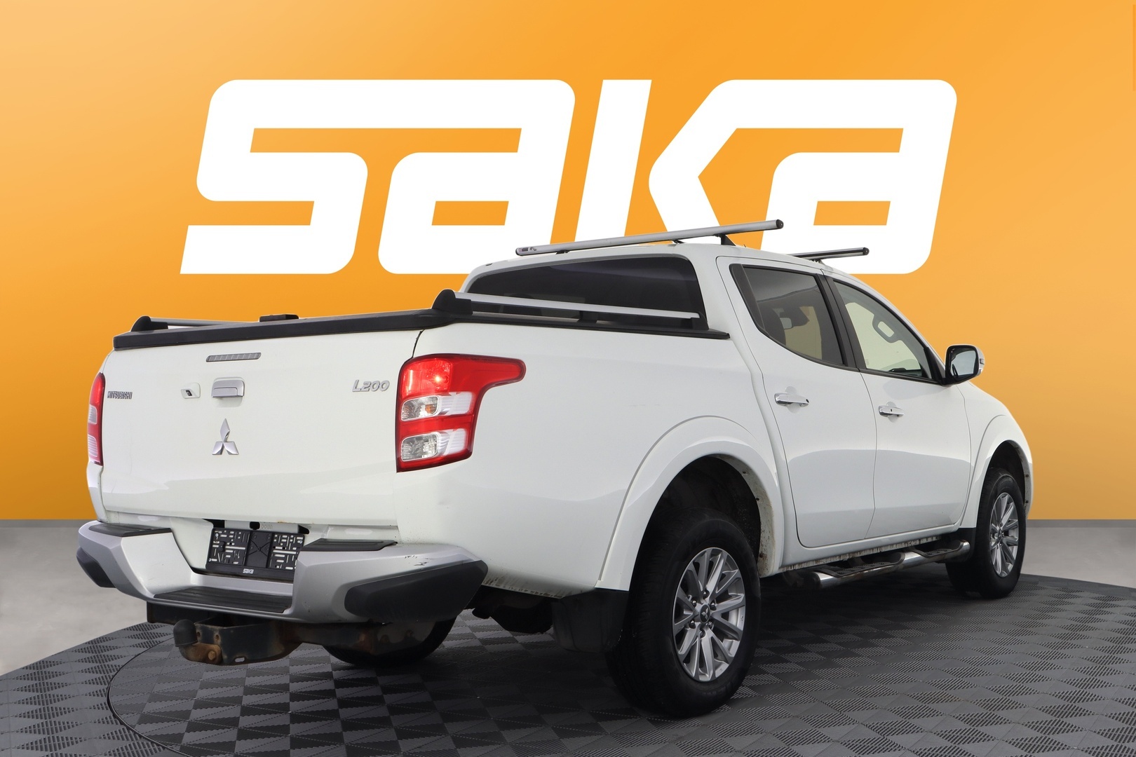 MITSUBISHI L200 2016