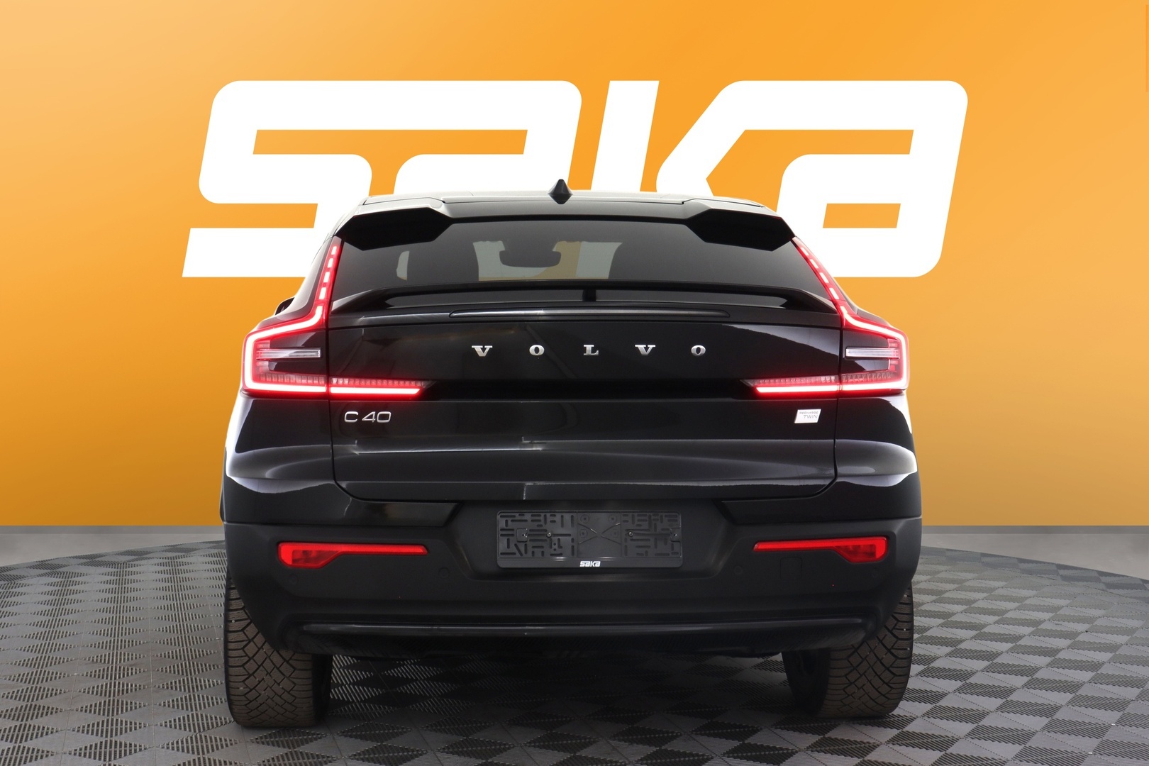 VOLVO C40 2024