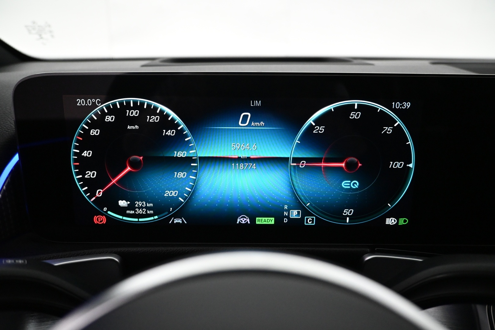 MERCEDES-BENZ EQB 2023