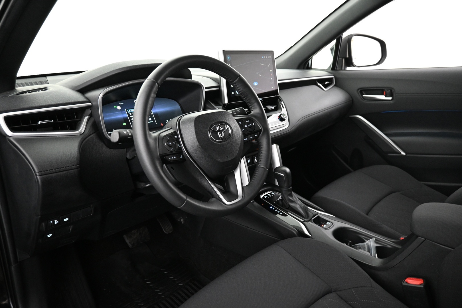 TOYOTA Corolla Cross 2024