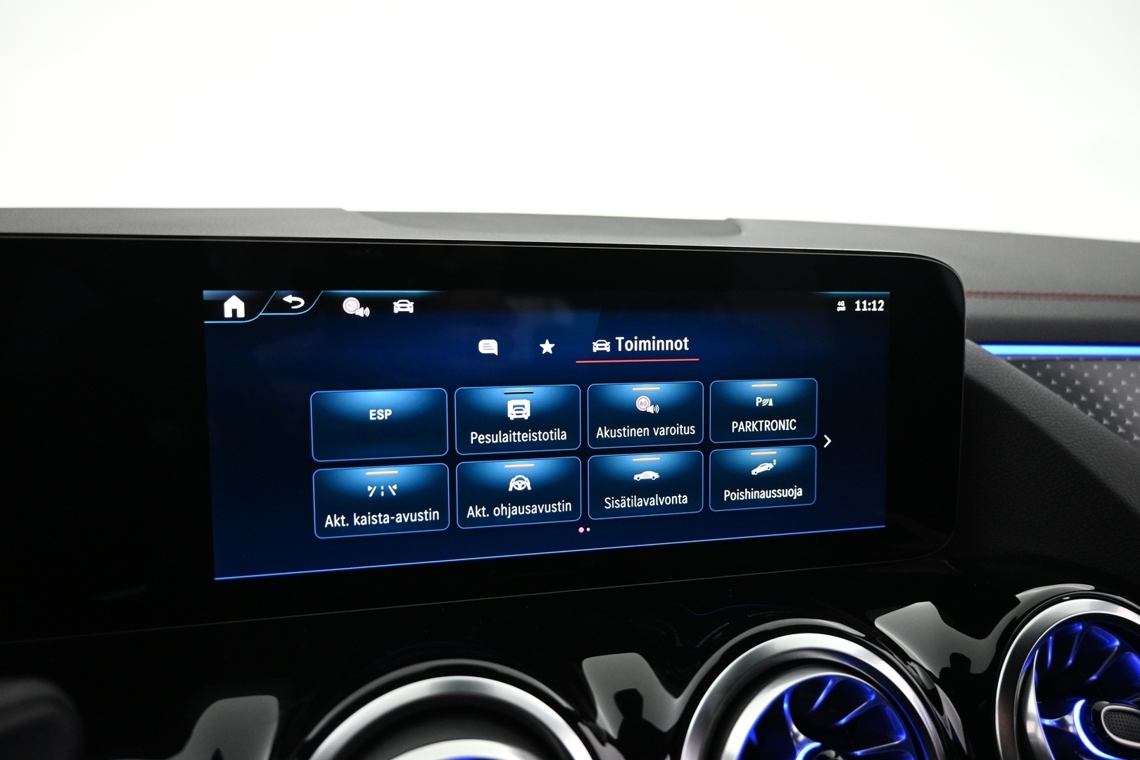 MERCEDES-BENZ EQA 2025