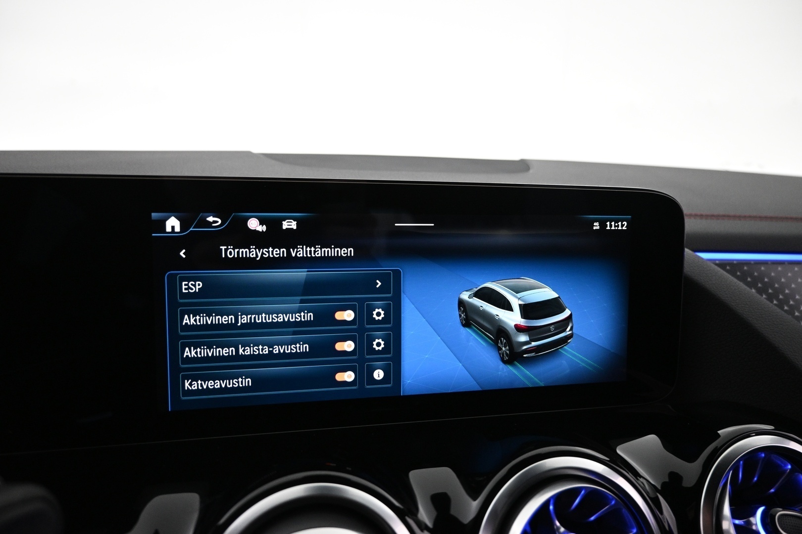 MERCEDES-BENZ EQA 2025