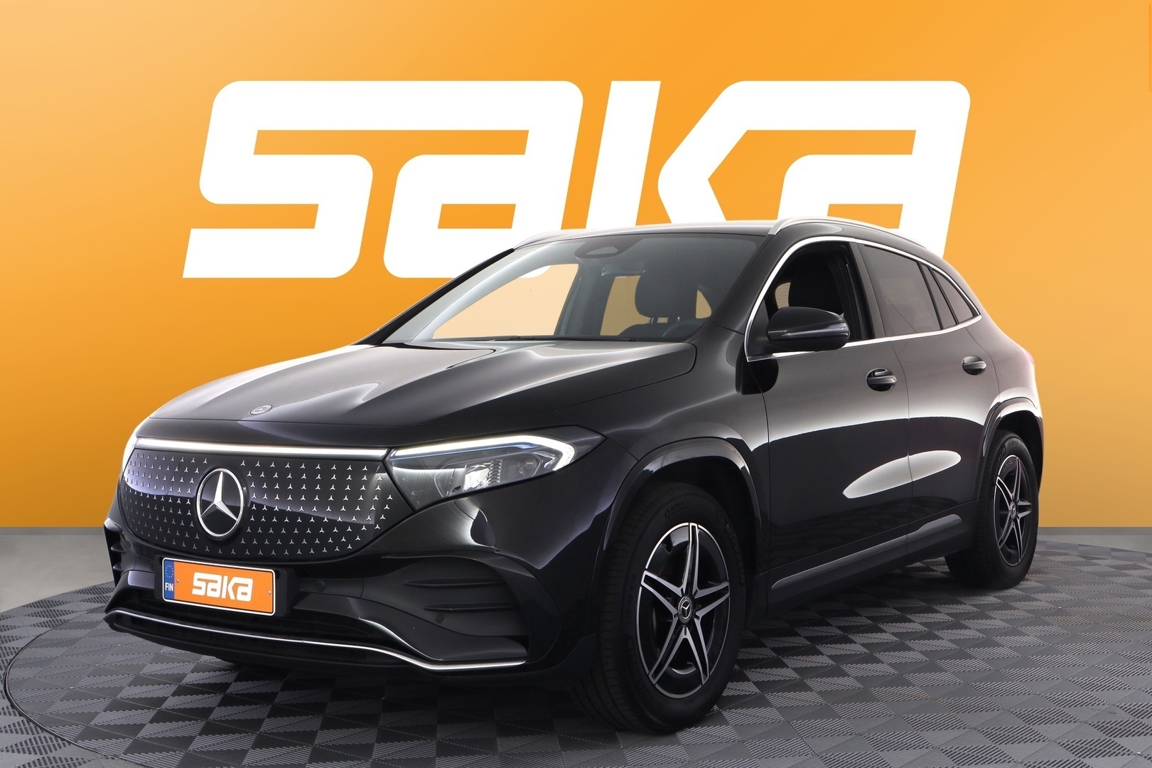 MERCEDES-BENZ EQA 2025