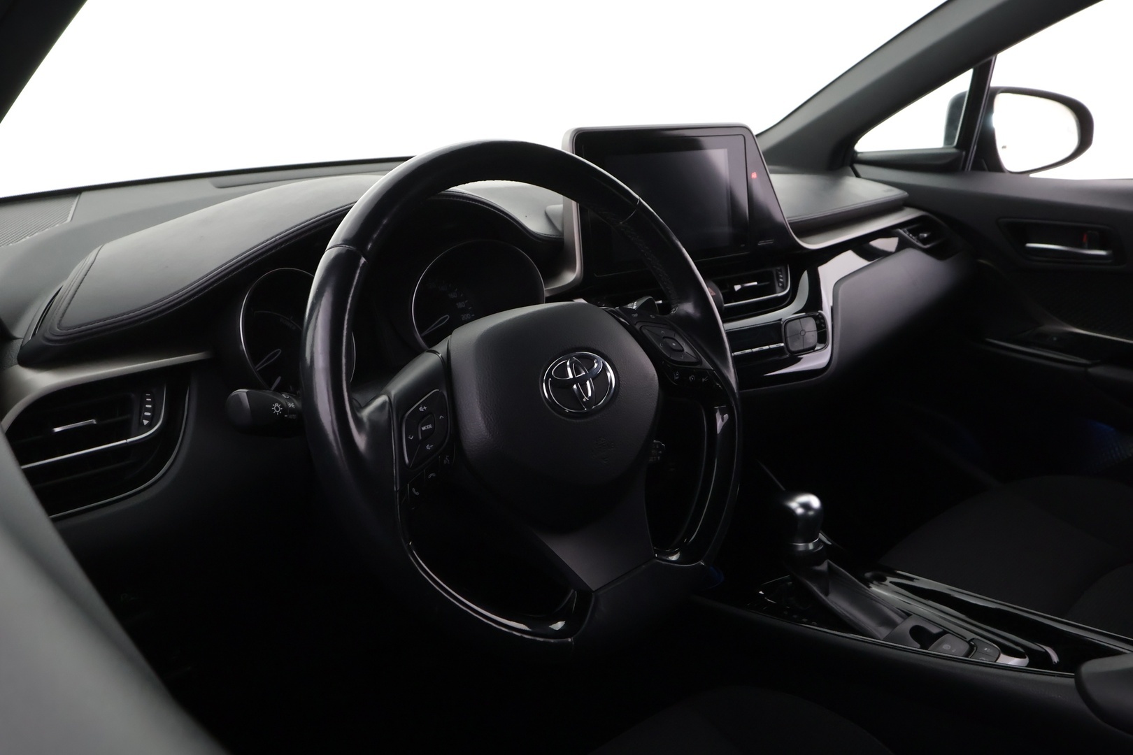 TOYOTA C-HR 2018