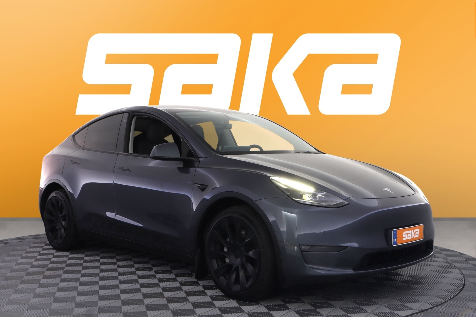 TESLA Model Y 2021