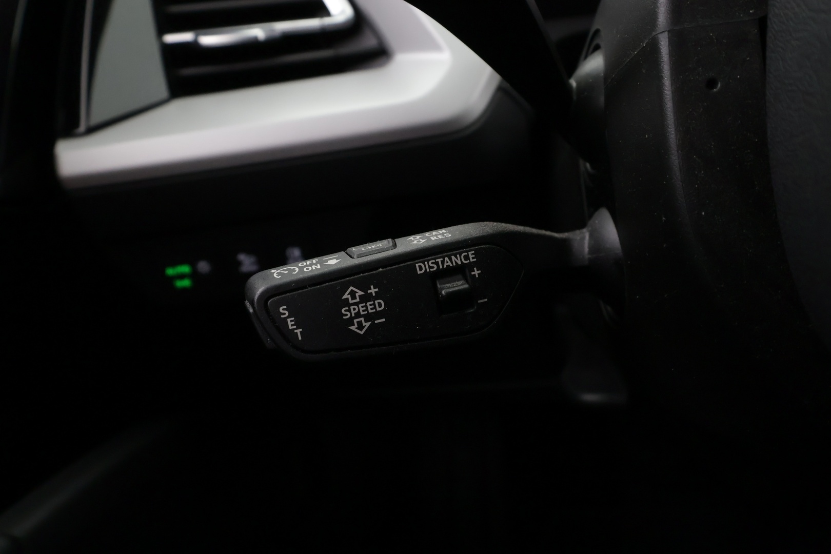 AUDI Q4 e-tron 2023