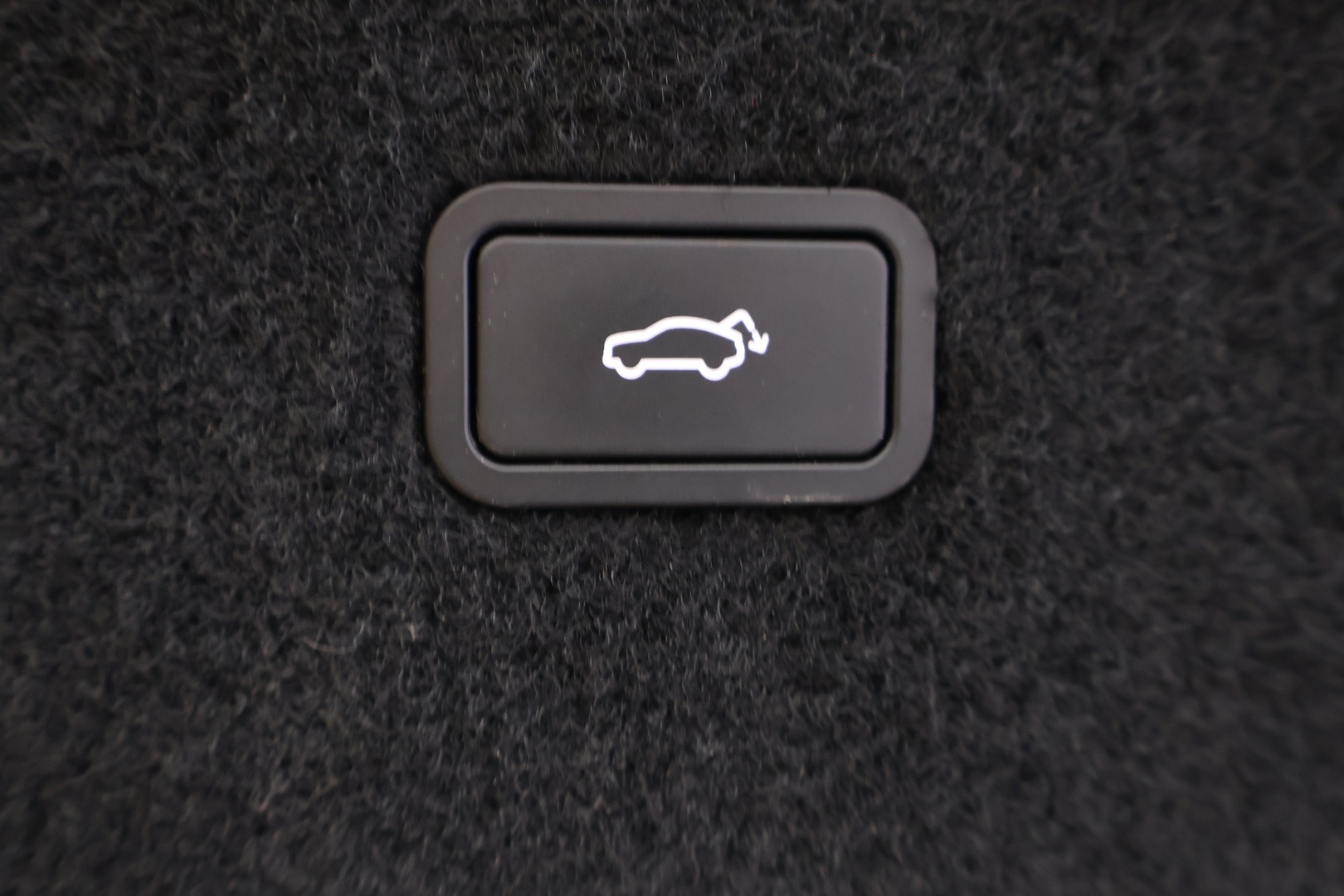 POLESTAR 4 2026