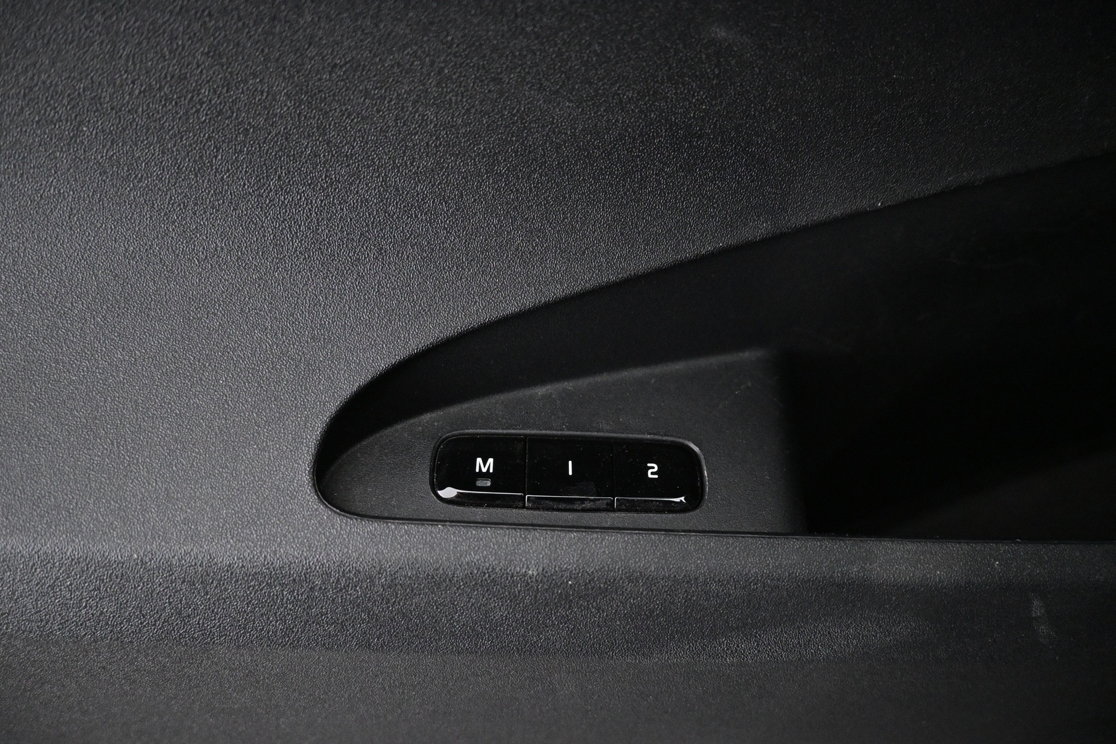 POLESTAR 2 2023