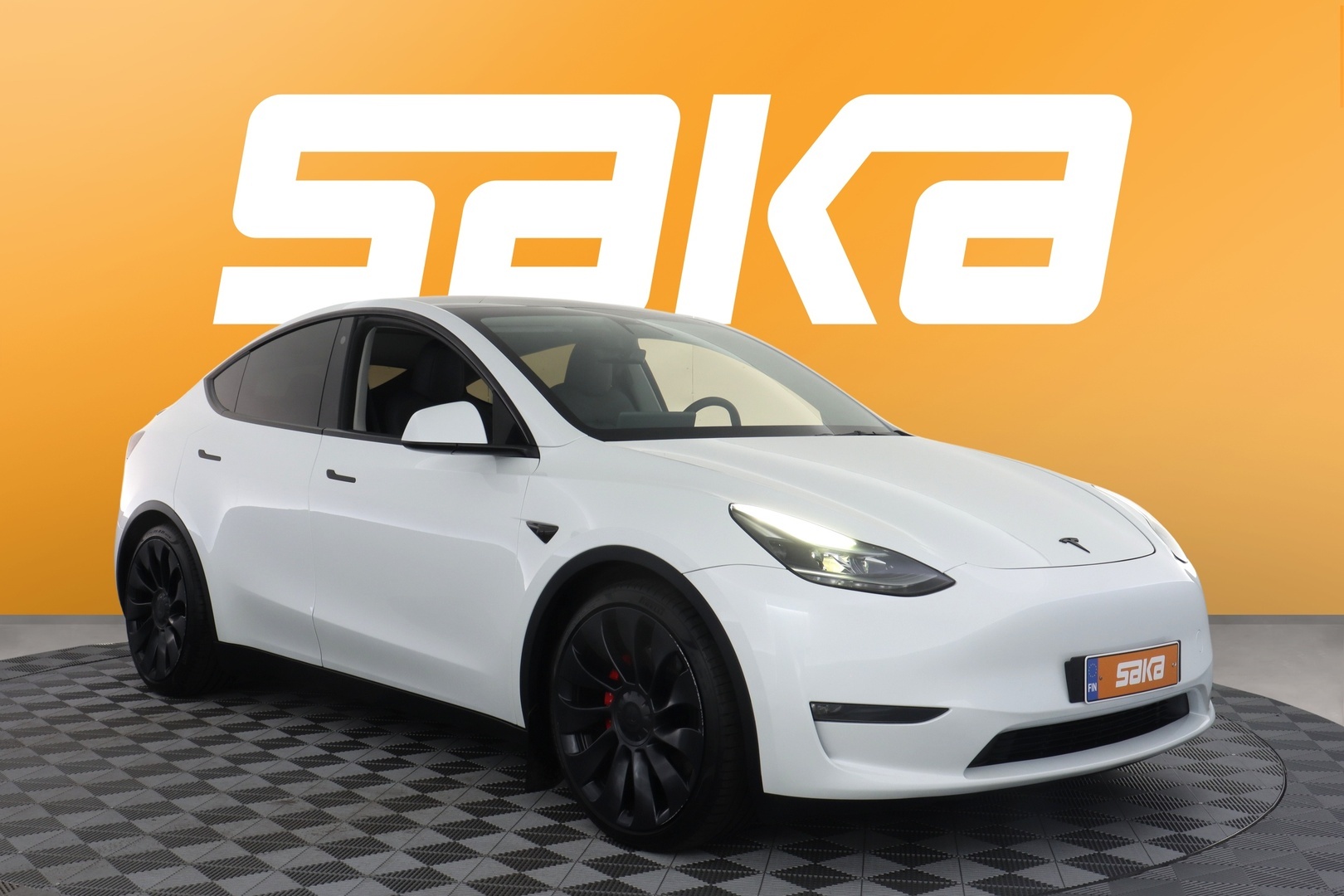 TESLA Model Y 2023