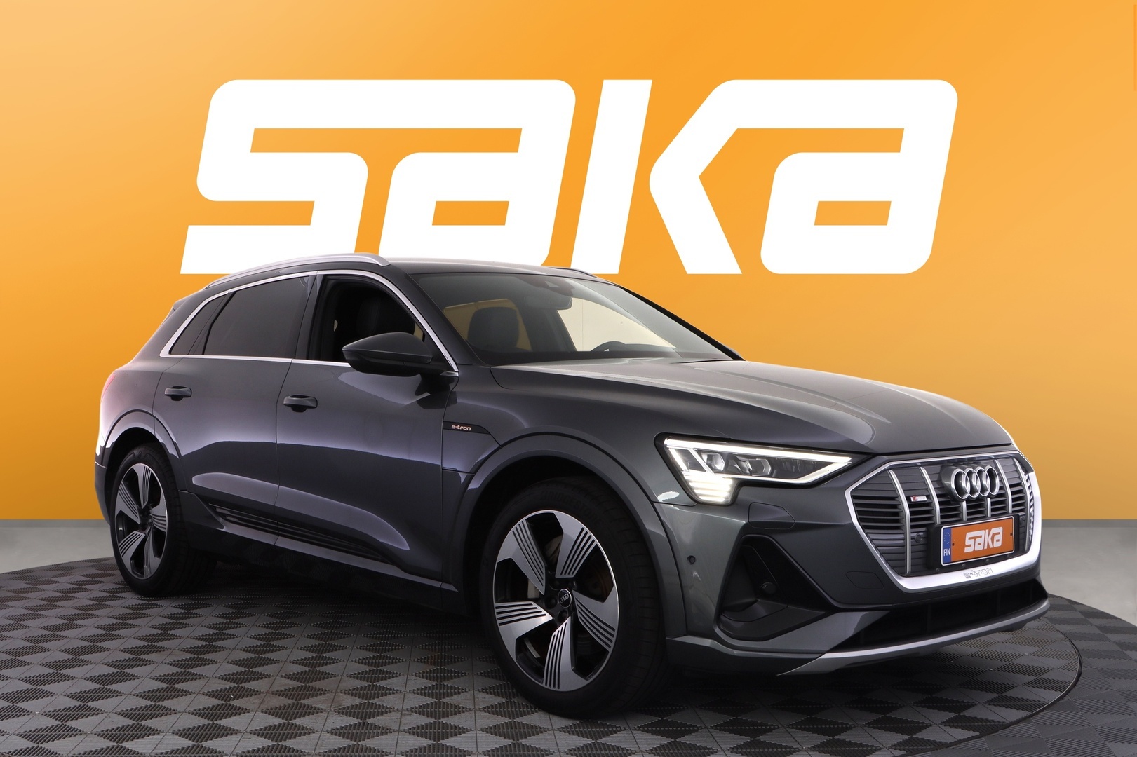 AUDI e-tron 2022