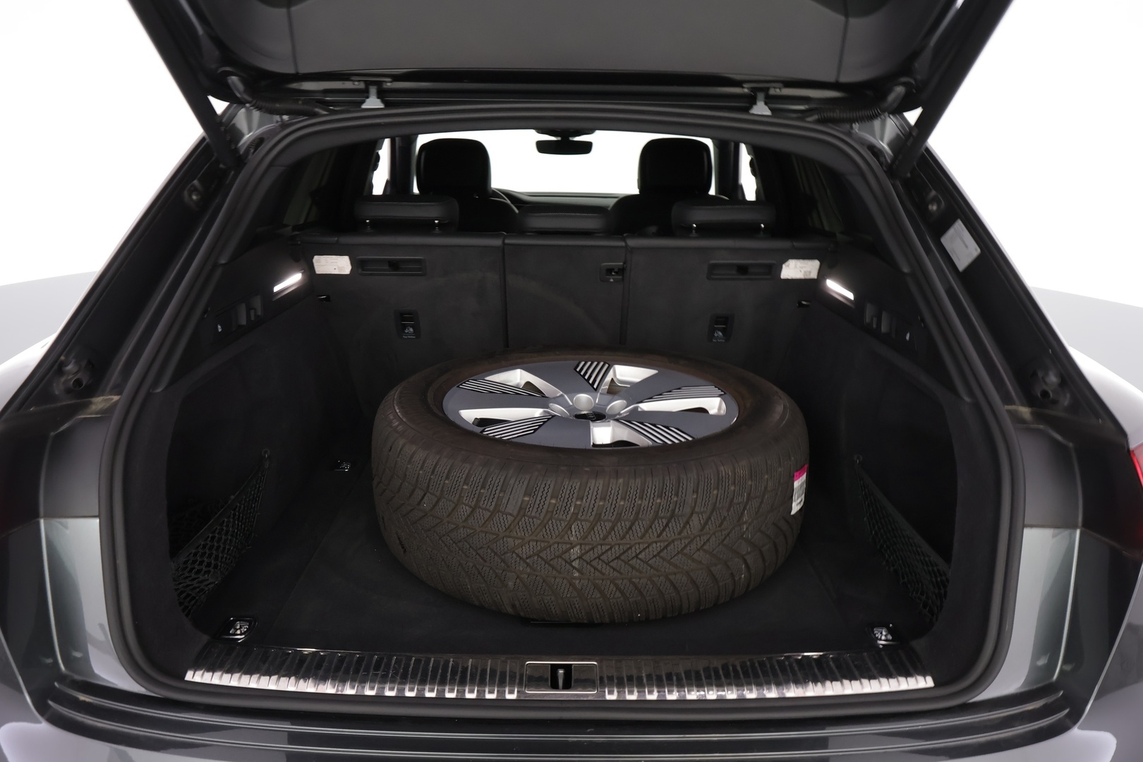AUDI e-tron 2022