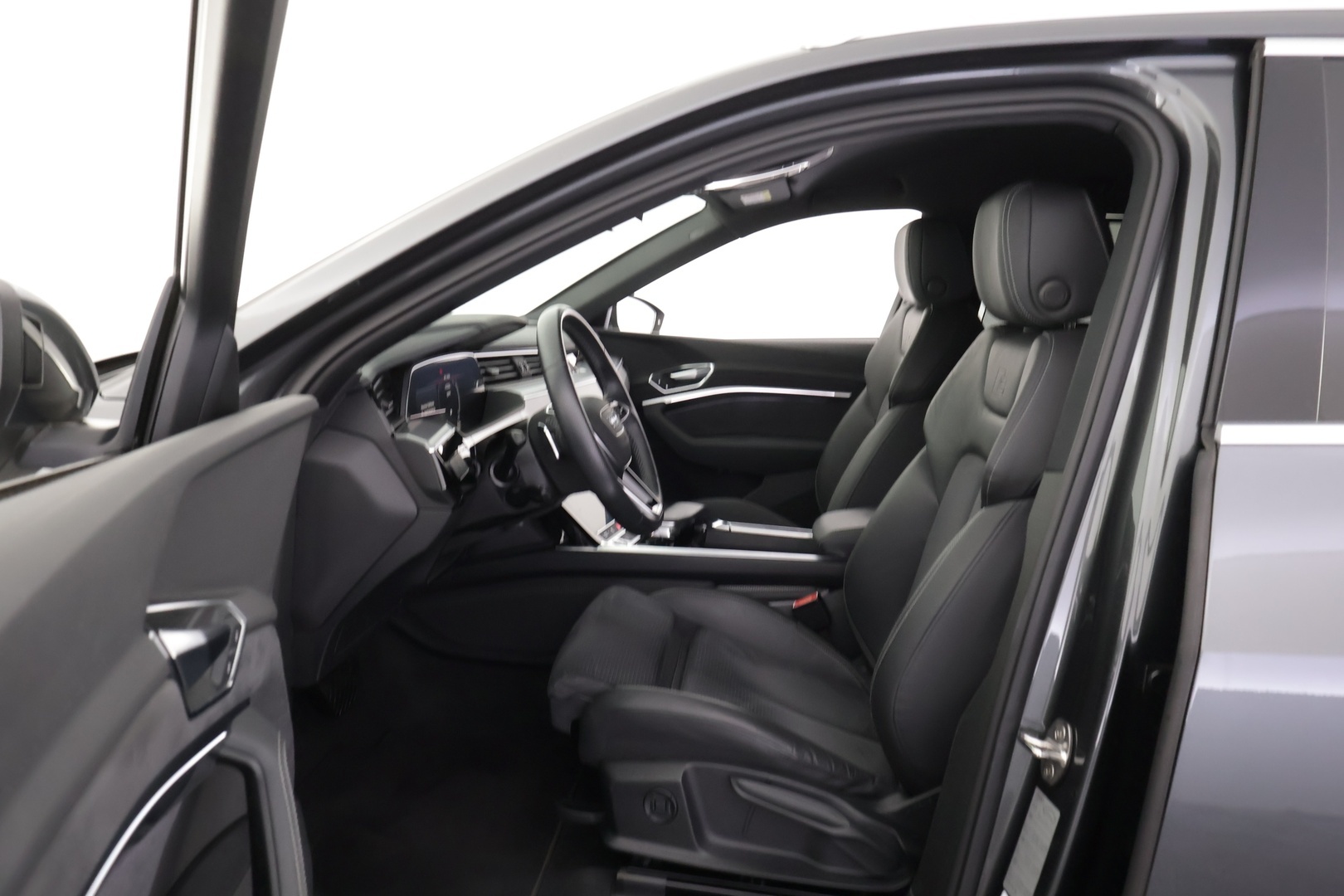 AUDI e-tron 2022