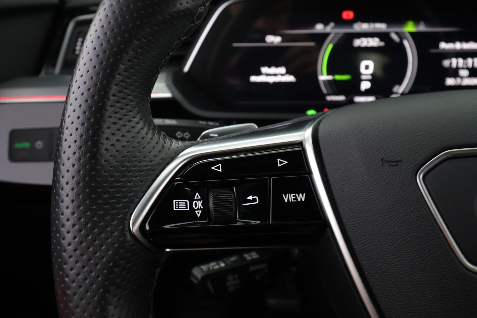 AUDI e-tron 2022