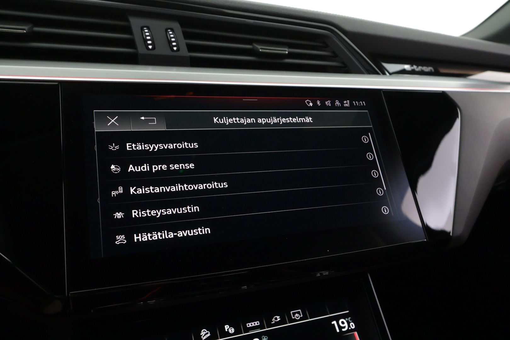 AUDI e-tron 2022