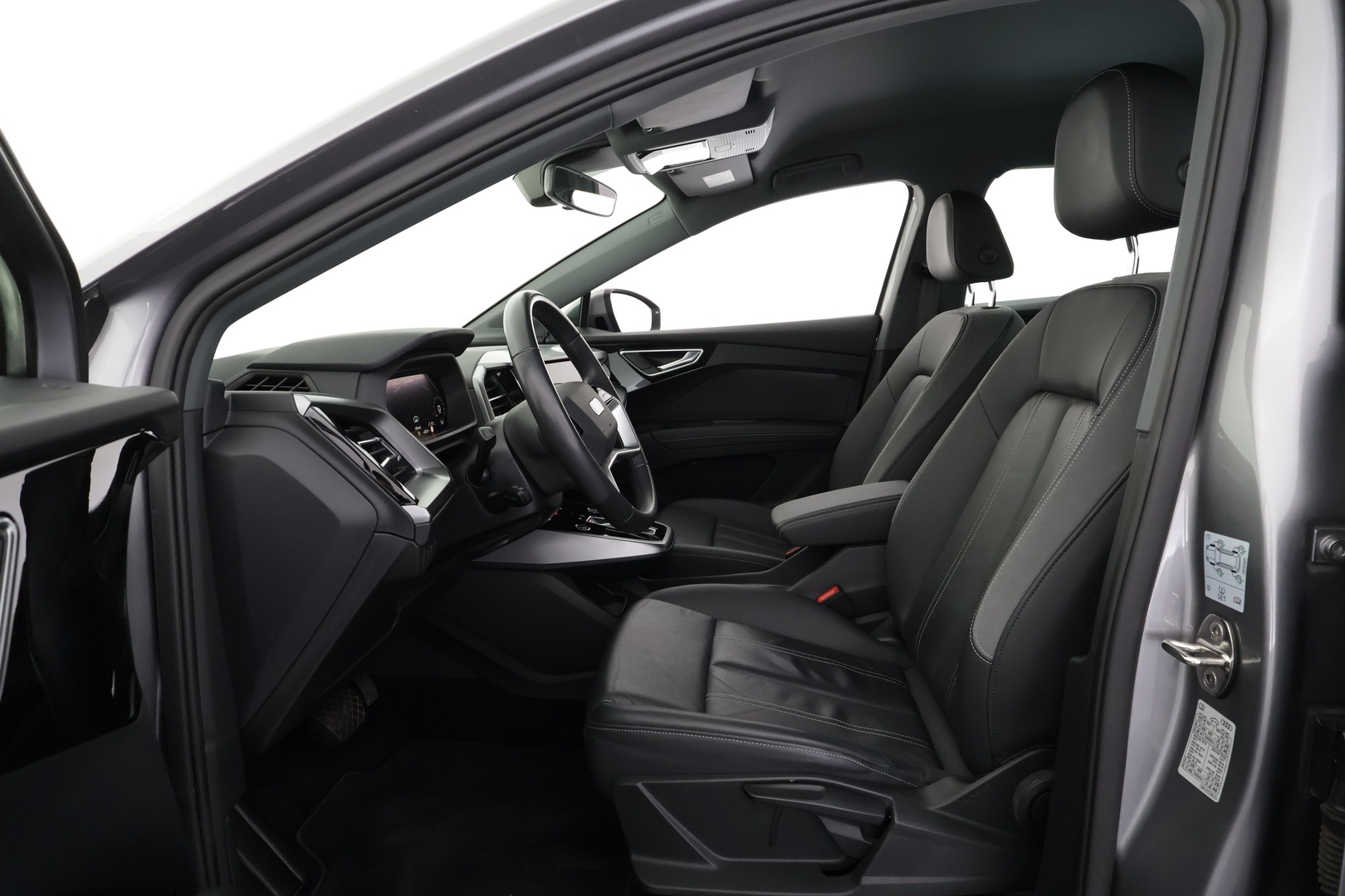 AUDI Q4 e-tron 2022