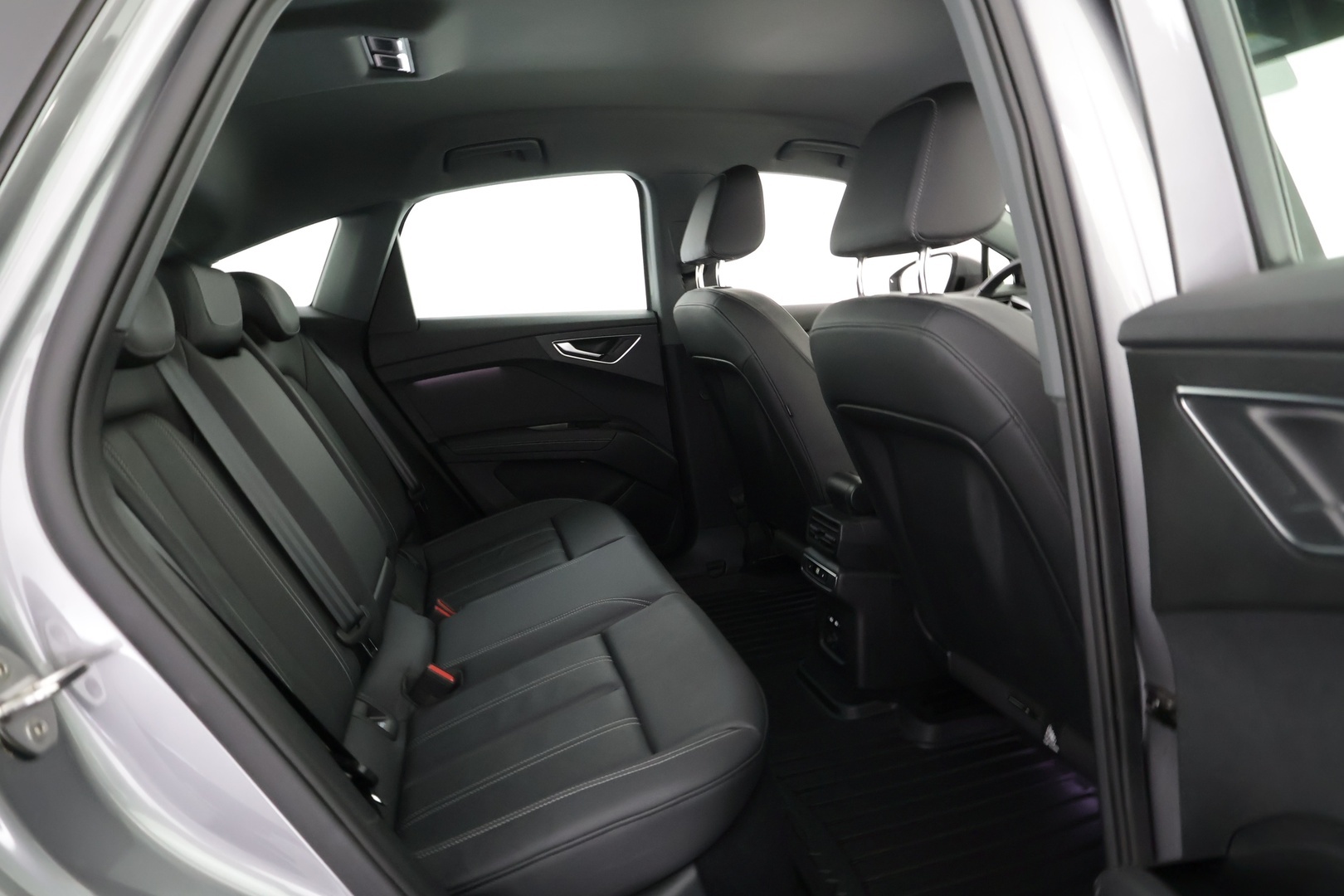 AUDI Q4 e-tron 2022