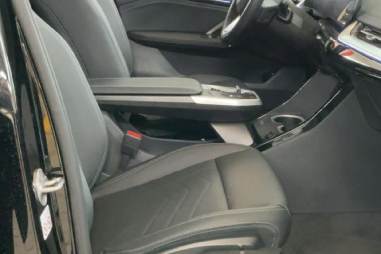 BMW iX1 2023