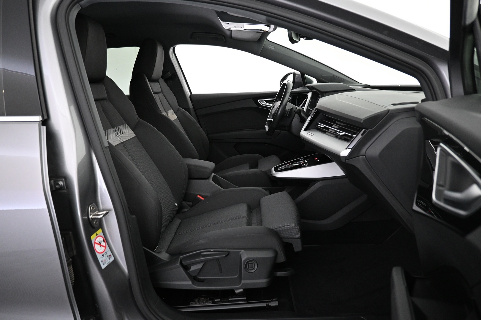 AUDI Q4 e-tron 2023