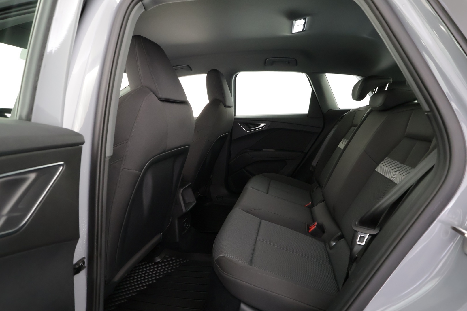 AUDI Q4 e-tron 2022