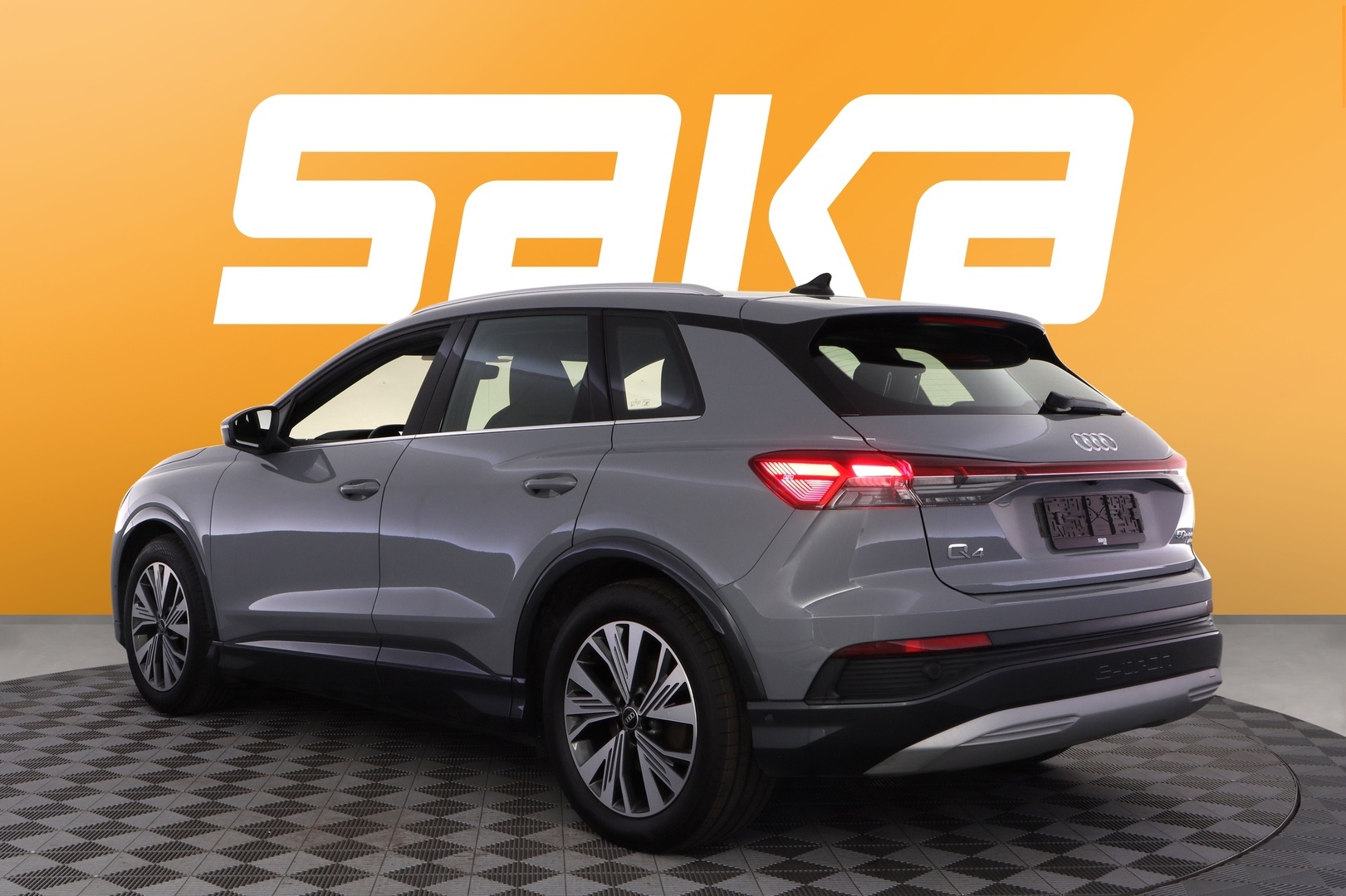 AUDI Q4 e-tron 2022