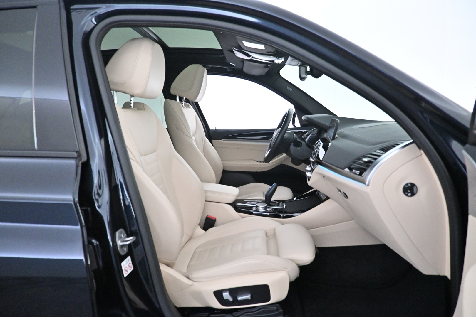BMW iX3 2021