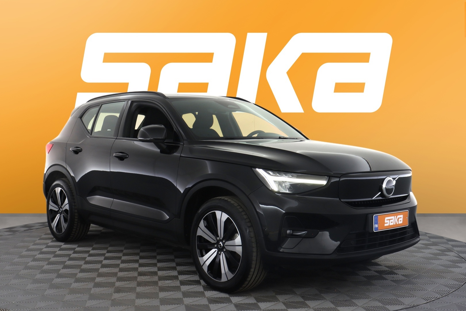 VOLVO XC40 2023