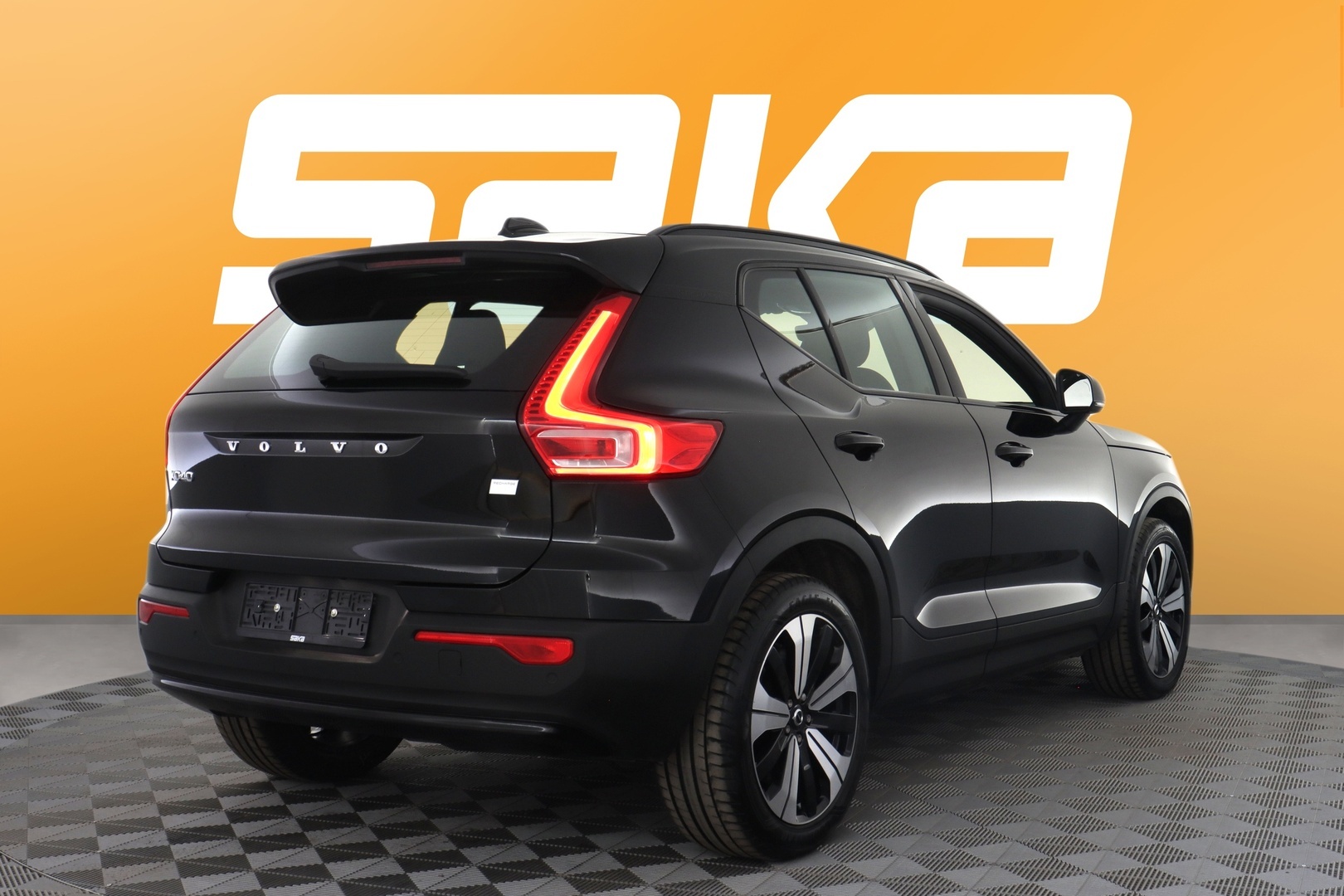 VOLVO XC40 2023