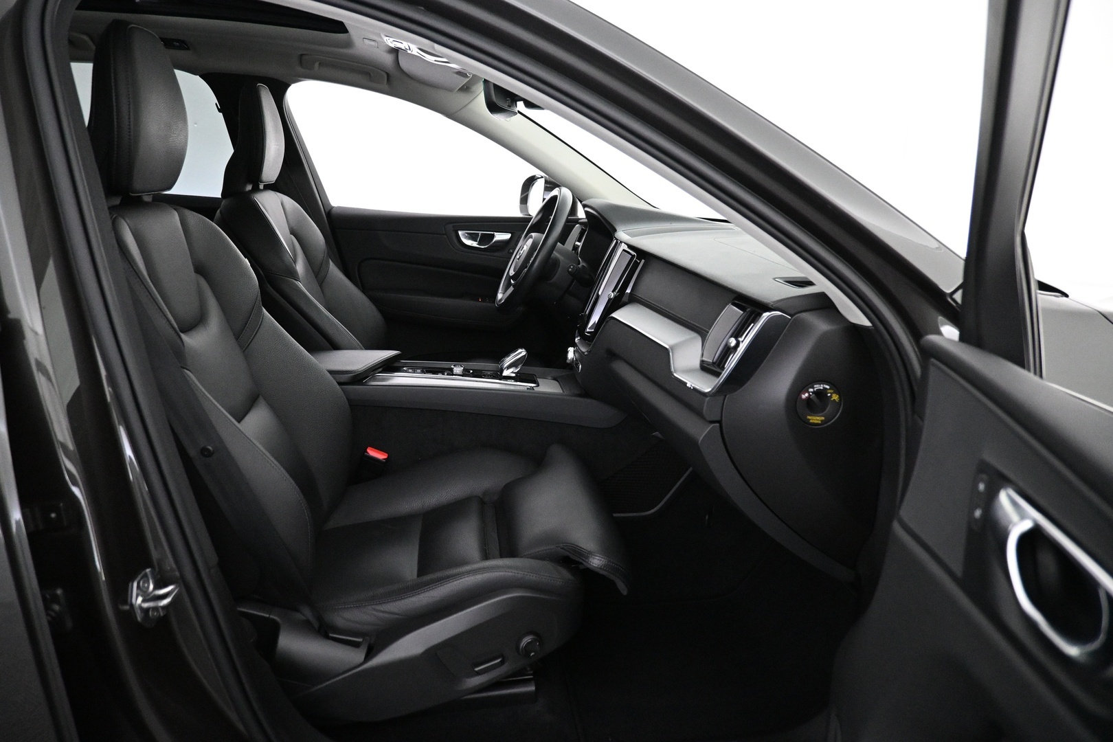 VOLVO XC60 2020