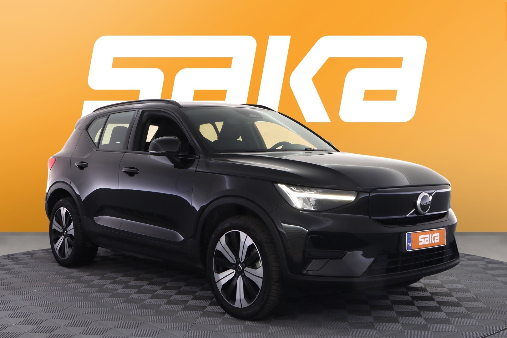 VOLVO XC40 2023