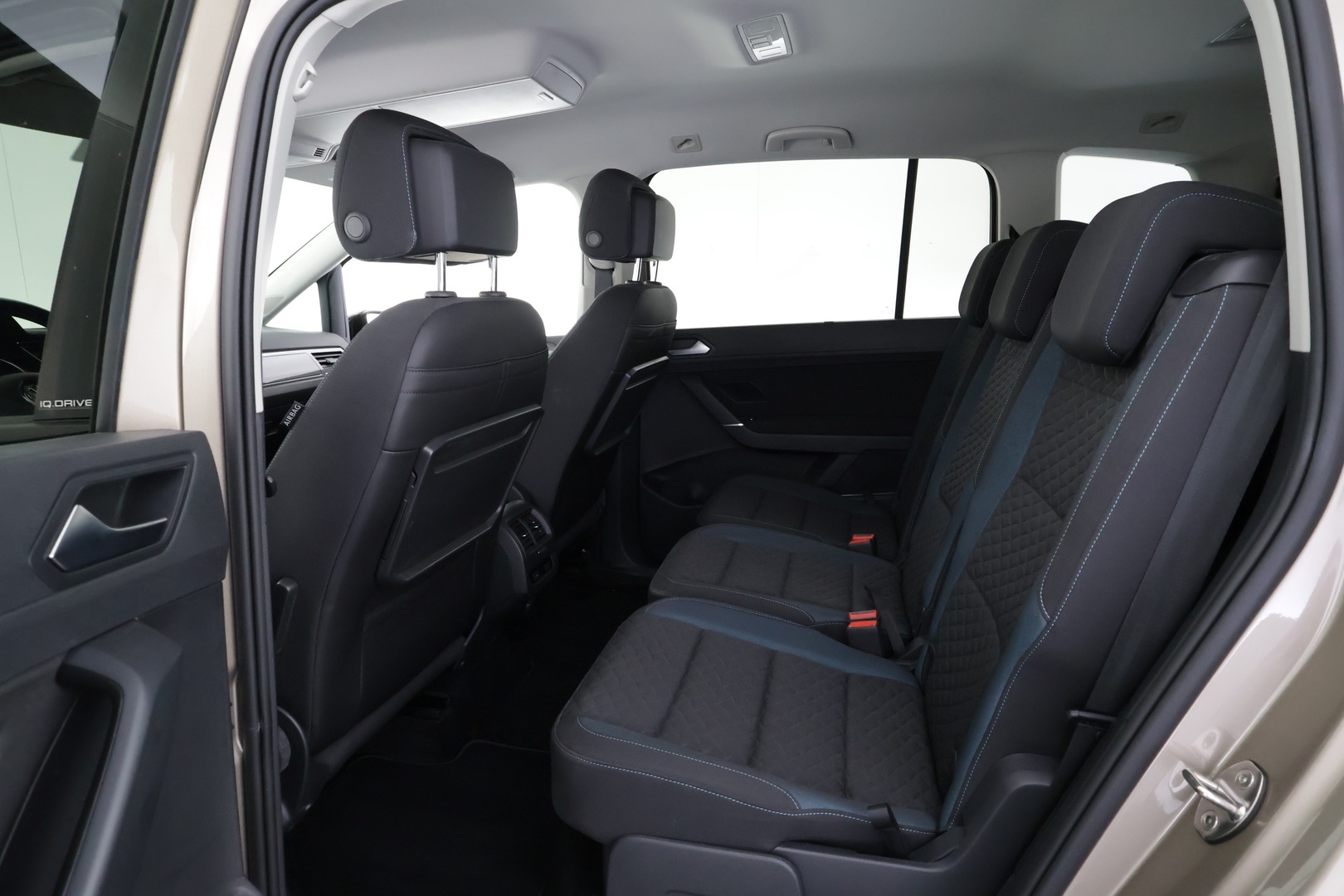 VOLKSWAGEN Touran 2019