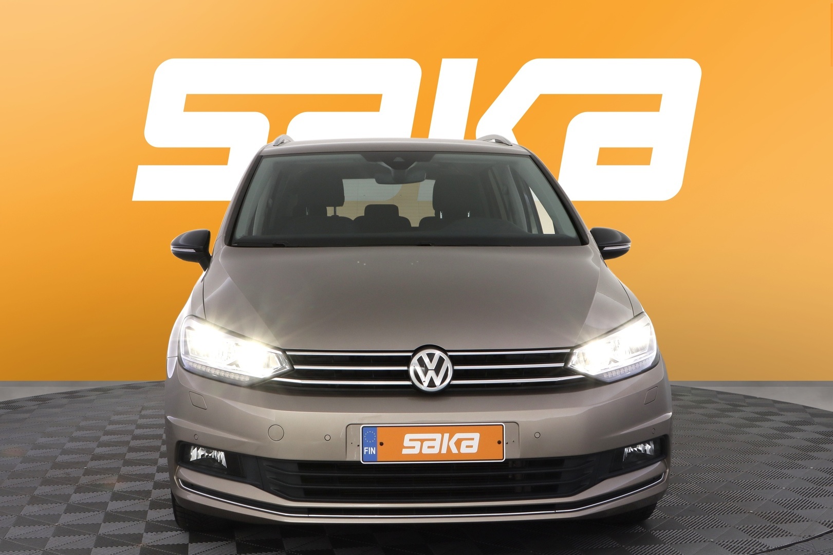 VOLKSWAGEN Touran 2019